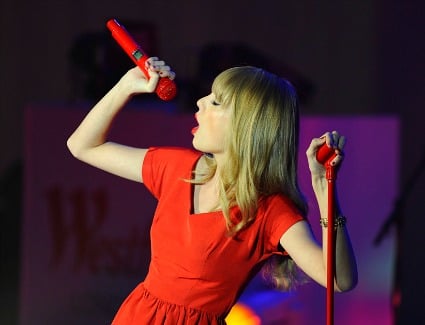 Taylor Swift: The 1989 World Tour at Hyde Park, London