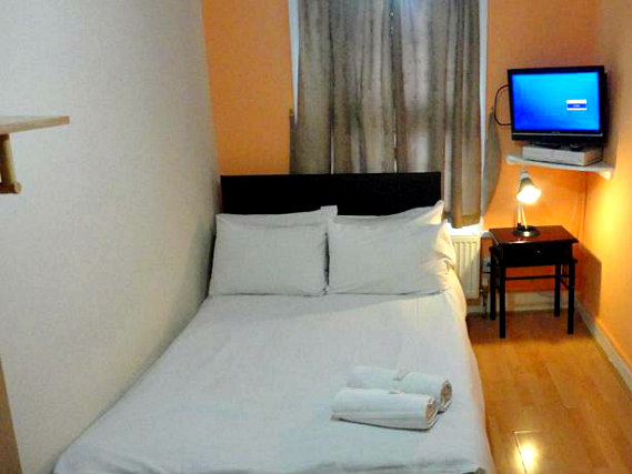 A typical double room at City View Hotel Roman Road