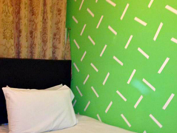 Single rooms at City View Hotel Roman Road provide privacy