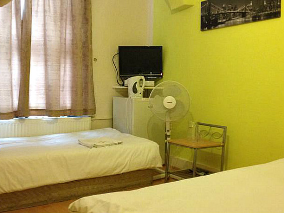 A twin room at City View Hotel Roman Road