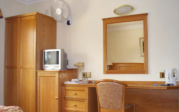 Most rooms have desks at the Viking Hotel London