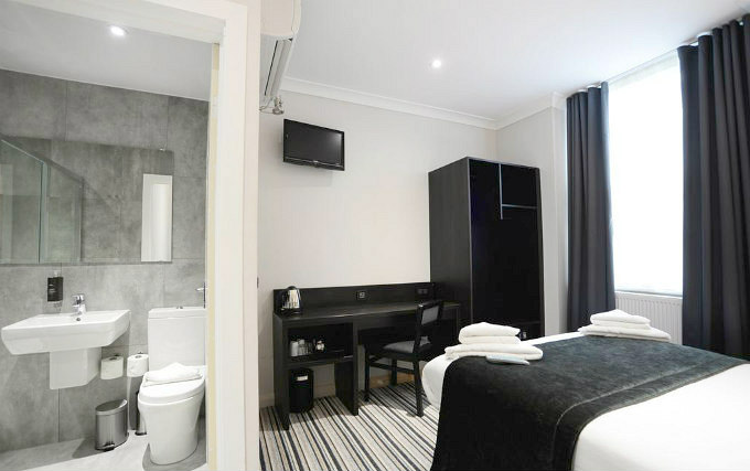 A double room at The Pack and Carriage Bar and Rooms