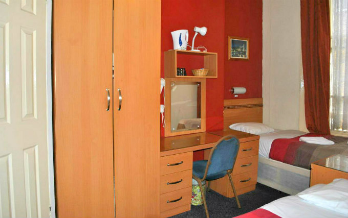 A typical twin room at Grenville Hotel