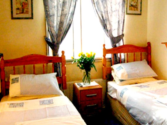 A twin room at Broadway Lodge is perfect for a two guests