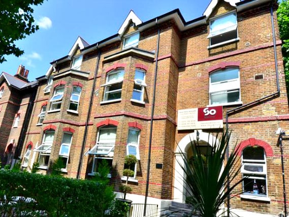 Axiom W6 Hotel is situated in a prime location in Hammersmith close to King Street