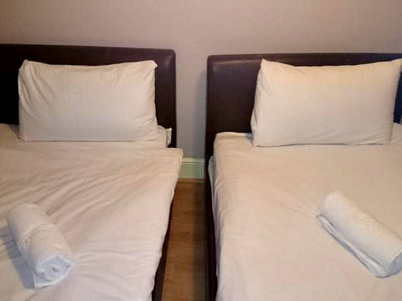 A twin room at City View Hotel Stratford