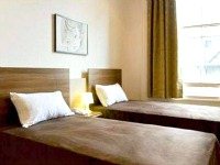 Rooms at the Avni Kensington Hotel are tastefully furnished