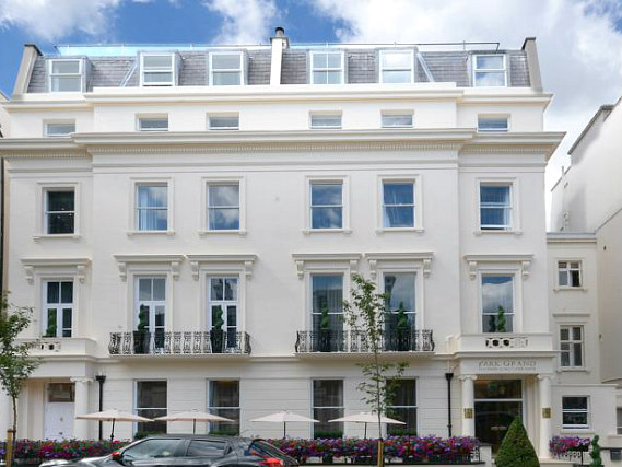 Park Grand London Lancaster Gate is situated in a prime location in Paddington close to Queensway