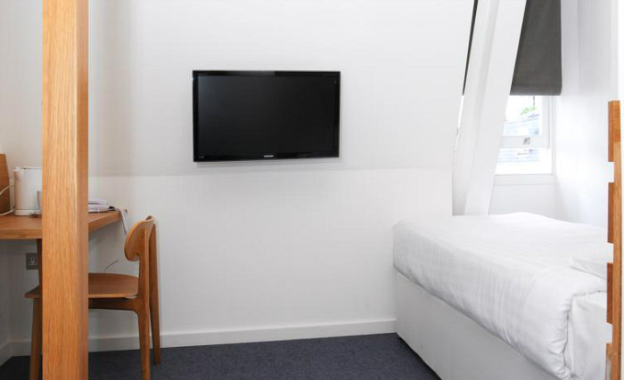A typical single room at Prince William Hotel