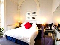 A room at Kensington Rooms Hotel