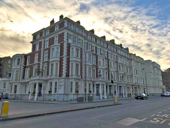 Kensington Rooms Hotel is situated in a prime location in Kensington close to Natural History Museum