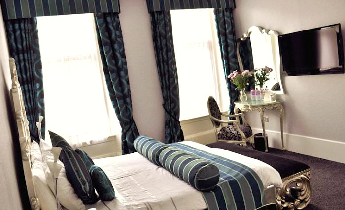 Get a good night's sleep in your comfortable room at Argyll Hotel Glasgow