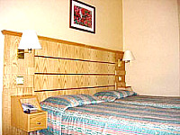 A Newly Refurbished Twin Room at Nayland Hotel