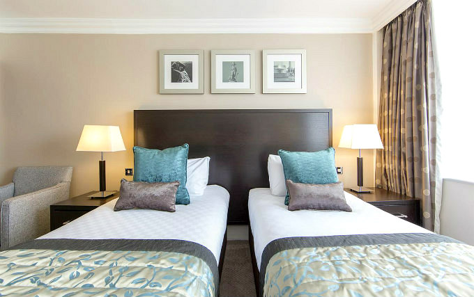 A typical twin room at Thistle Trafalgar Square