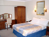 A Double Room at Kings Park Hotel