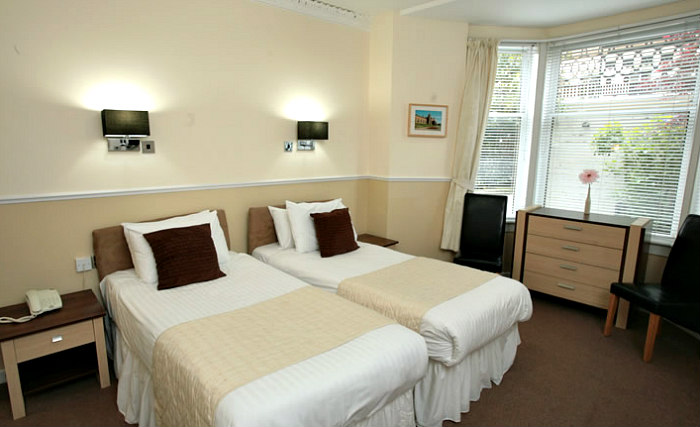 A twin room at Kelvingrove Hotel Glasgow is perfect for two guests
