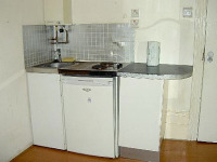 some rooms offer kitchenette facilities