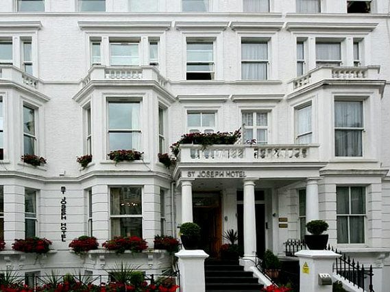 St Joseph Hotel London is situated in a prime location in Earls Court close to Earls Court Exhibition Centre