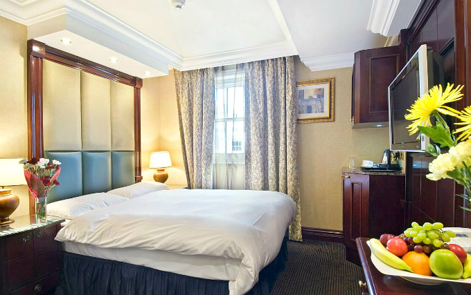 A comfortable double room at Royal Sussex Hotel