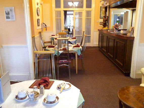A place to eat at Fountain House Hotel