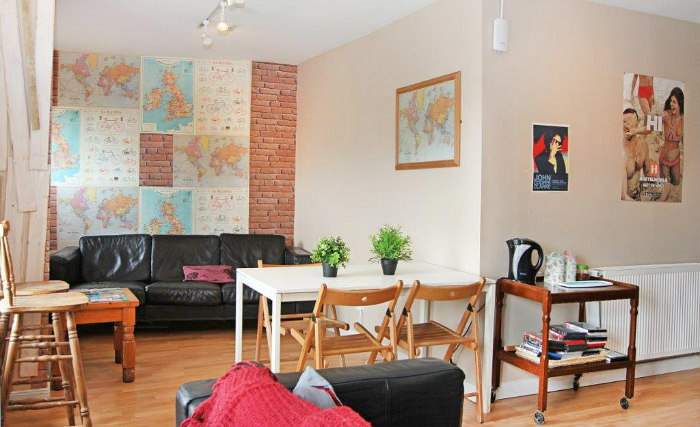 Relax in the Living room at Highland Backpackers Inverness