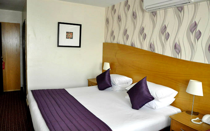A comfortable double room at Kensington Court Hotel