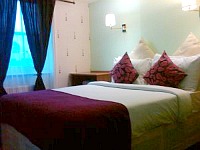 All bedrooms have ensuite facilities A typical double room at So London Paddington