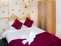 Get a good night's sleep in your comfortable double room A typical double room at So London Paddington
