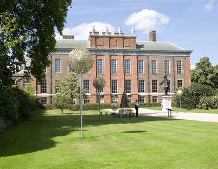 Book London Accommodation in West Kensington