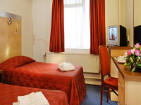 All rooms at Hotel Lily have private bathroom facilities
