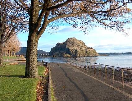 Book Bed and Breakfasts in Dumbarton
