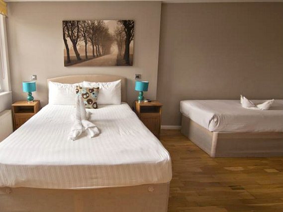 Triple rooms at Nox Hotels West Hampstead are the ideal choice for groups of friends or families