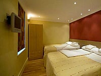 A quad room at the Albion House Hotel Kings Cross