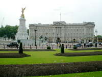 Buckingham Palace is Close to Astors Hotel