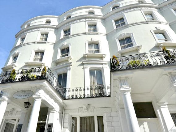 Royal Chulan Hyde Park Hotel is situated in a prime location in Bayswater close to Portobello Road Market