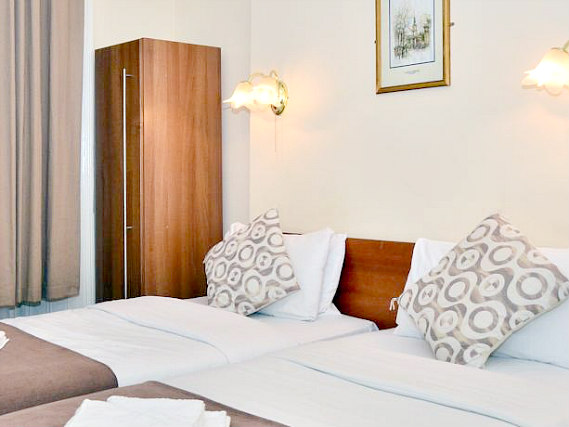 A twin room at So Paddington Hotel is perfect for two guests