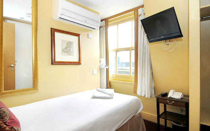 A single room at Castleton Hotel