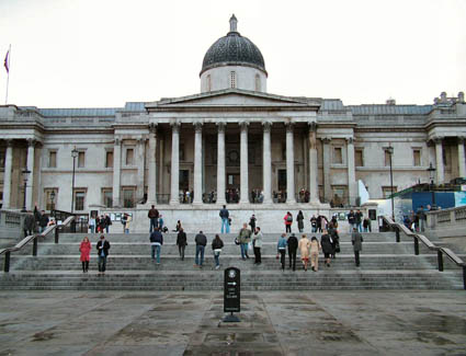 Book a hotel near The National Gallery