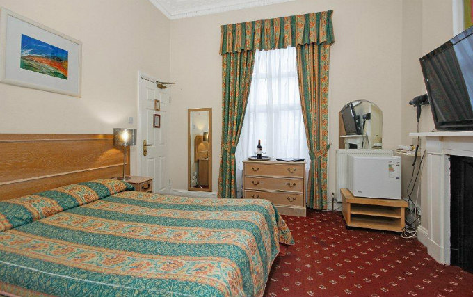 A comfortable double room at Kingsway Park Hotel