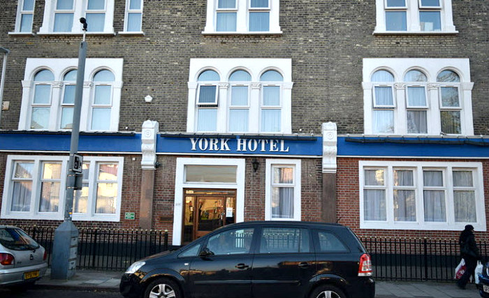 York Hotel London, Außenansicht