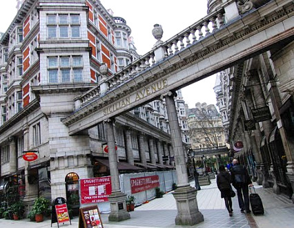 Buchen Sie Accommodation in Holborn