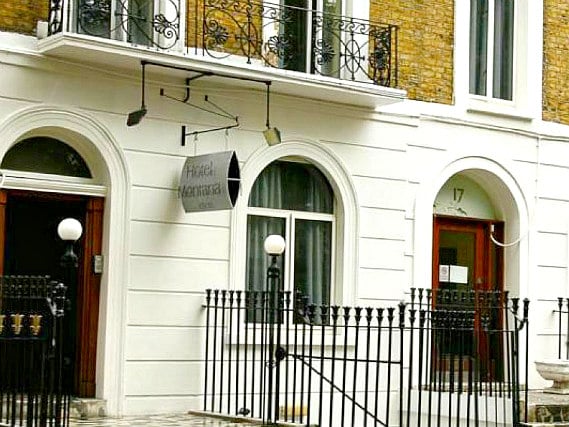 Montana Hotel London is situated in a prime location in Kings Cross close to Camley Street Natural Park