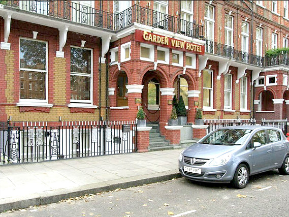 Garden View Hotel is situated in a prime location in Earls Court close to Earls Court Exhibition Centre