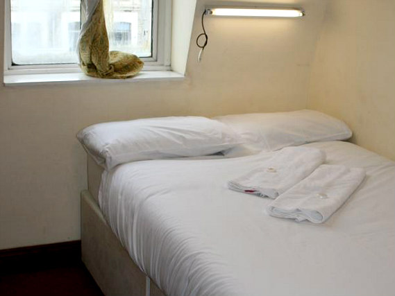 A double room at Hotel Olympia is perfect for a couple