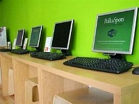 Stay in touch online with modern computers and LCD screens at London Eye Hostel