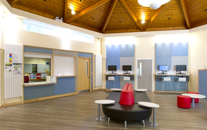 Stay in touch online with modern computers and LCD screens at Ifor Evans Hall