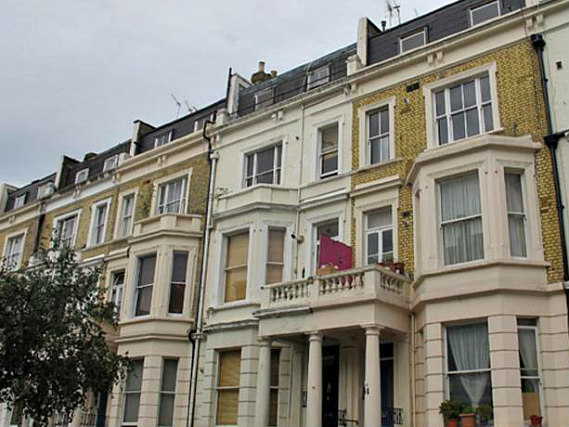 Access Apartments Earls Court is situated in a prime location in Earls Court close to Natural History Museum