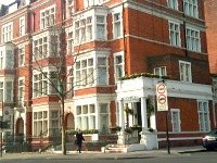 Palace Court Holiday Apartments, London