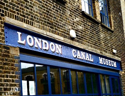 Buchen Sie ein Hotel in der Nähe von London Canal Museum