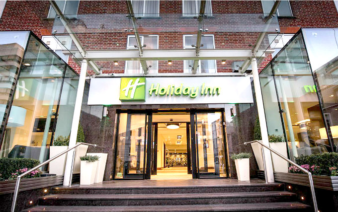 The exterior of Kensington Close Hotel